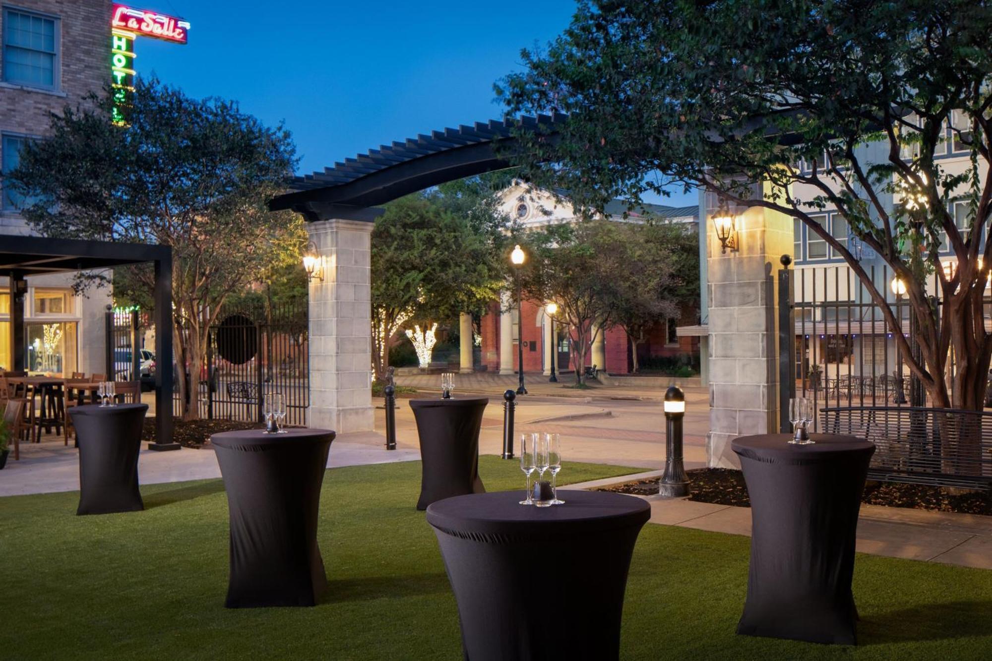 The Lasalle Hotel, Bryan College Station, A Tribute Portfolio Hotel 外观 照片