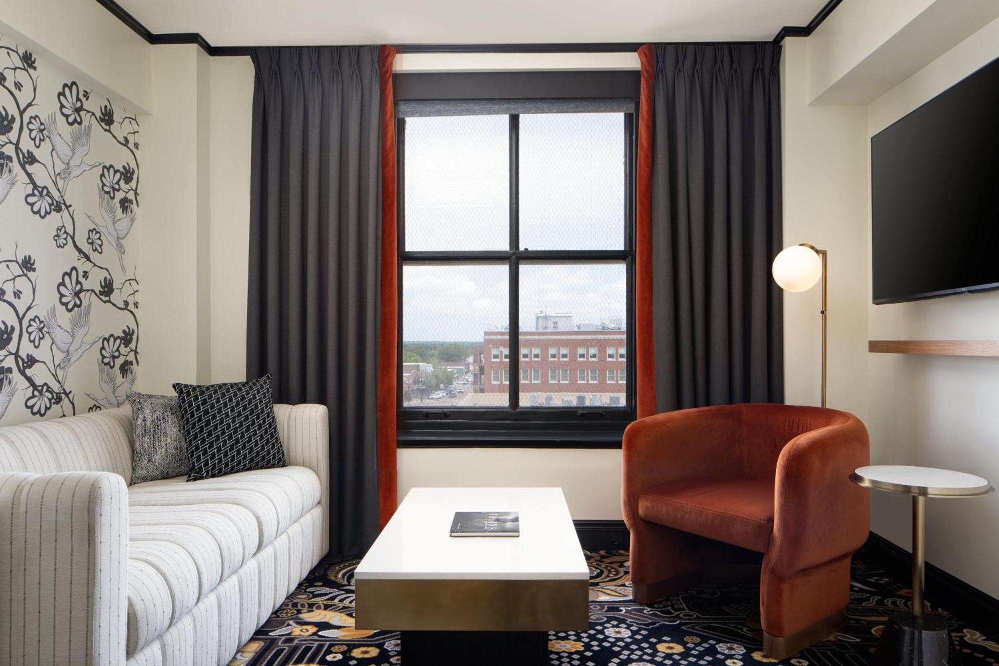 The Lasalle Hotel, Bryan College Station, A Tribute Portfolio Hotel 外观 照片